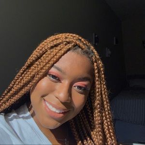 Meet your Posher, Taylor